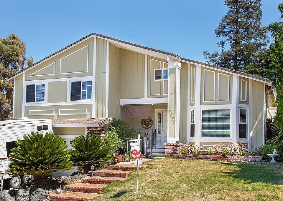 1st image of 2323 Glendale Cir