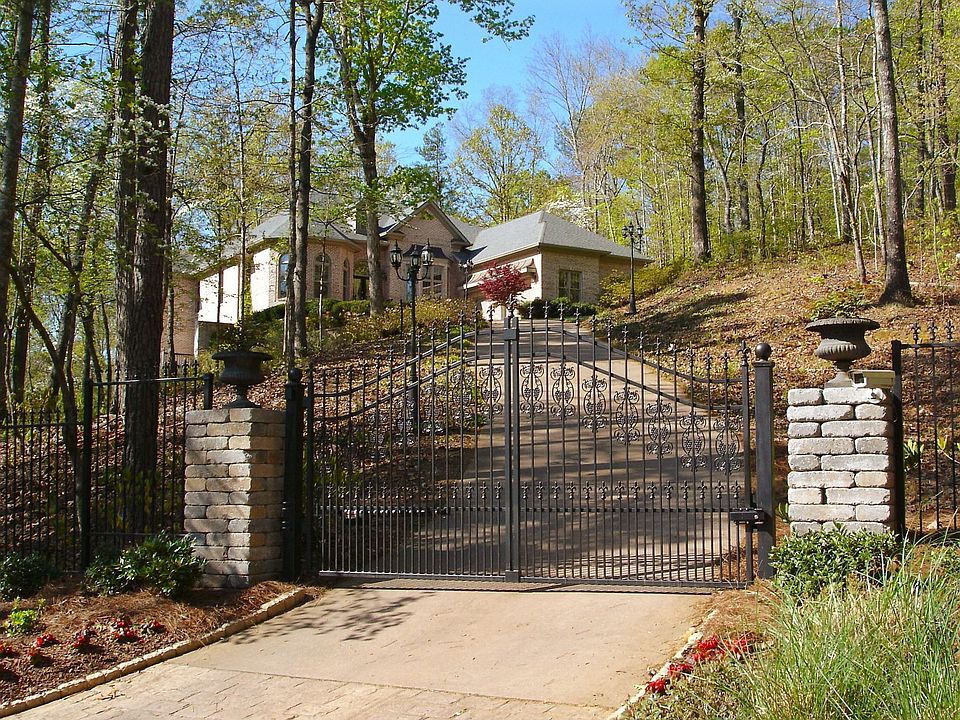 Gated Estate