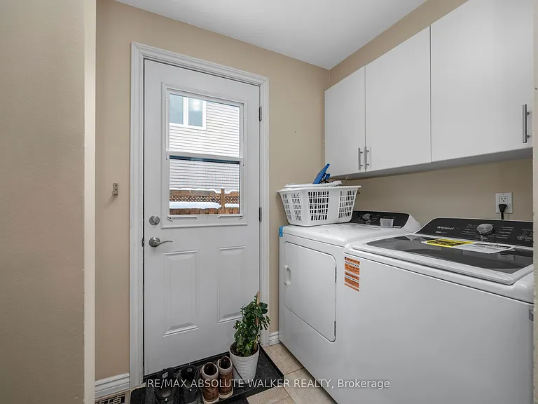 1849 Montereau Ave — Photo 17