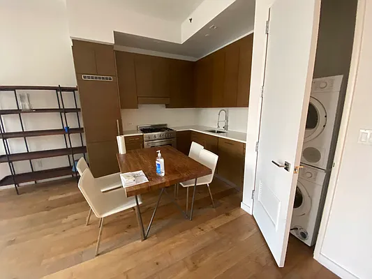 Rented by Nooklyn NYC LLC | media 19