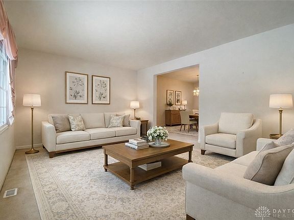4th image of 6939 Crossbrook Dr