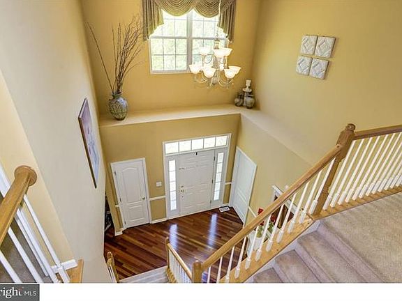 4th image of 4 Brentwood Dr
