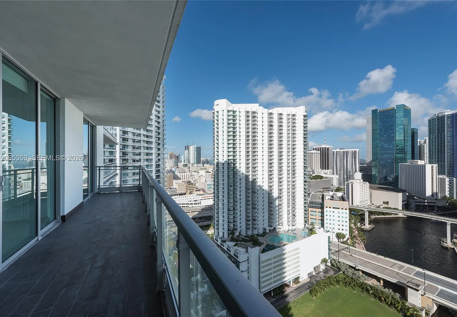 Mint Condo — Photo 4