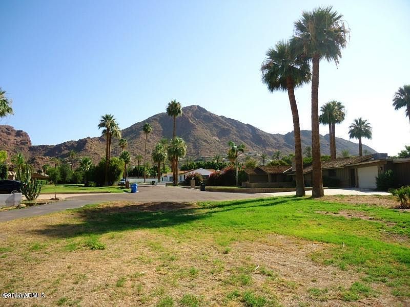 1st image of 4601 N Royal Palm Cir