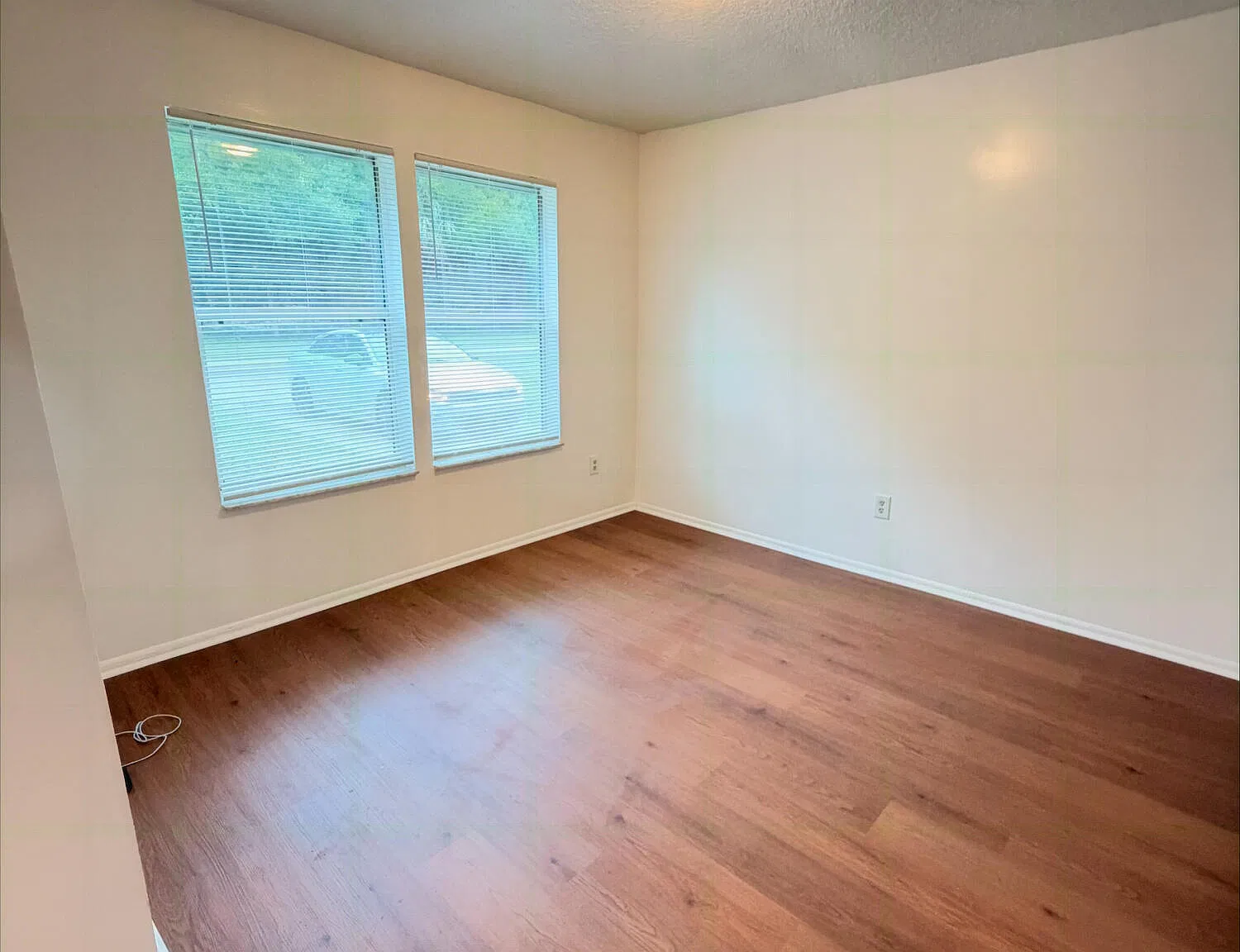3 bed, 2.0 bath, 1095 sqft, $1,895 — Photo 4