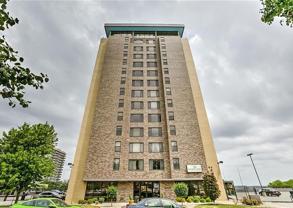 1st image of 700 E 8th St Unit 16B