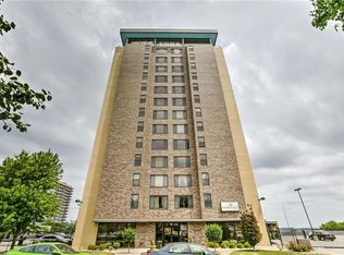 700 E 8th St Unit 16B, Kansas City, MO 64106