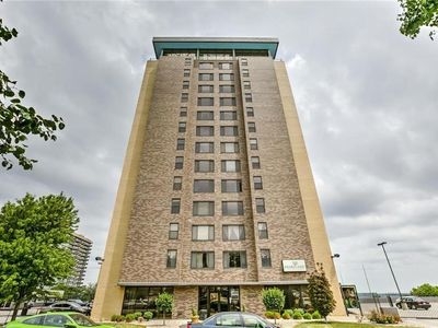 700 E 8th St Unit 16B, Kansas City, MO, 64106