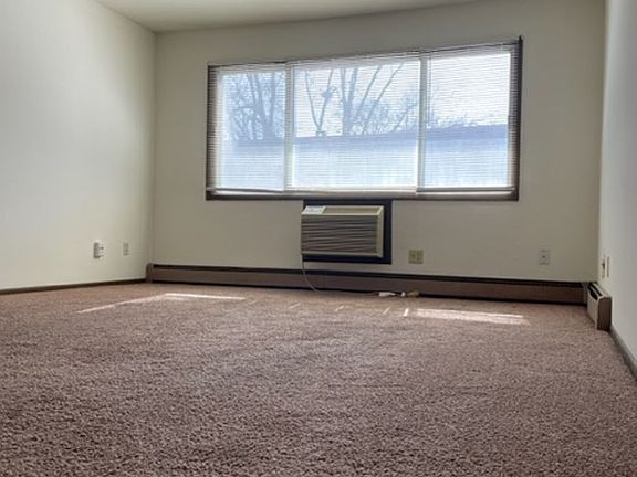 3rd image of 5305 N Lovers Lane Rd #209