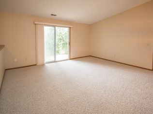 1239 Sunnyslope Dr, Racine, WI 53406
