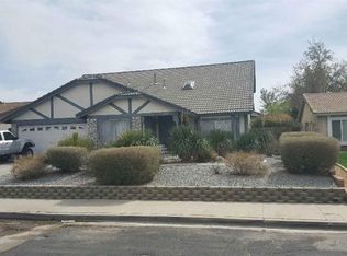 15771 Nassau Dr, Victorville, CA 92395