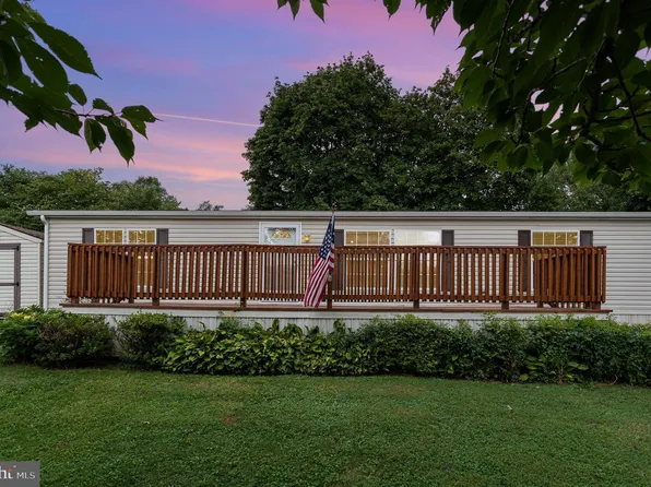 190 S Elm St, Yoe, PA 17313