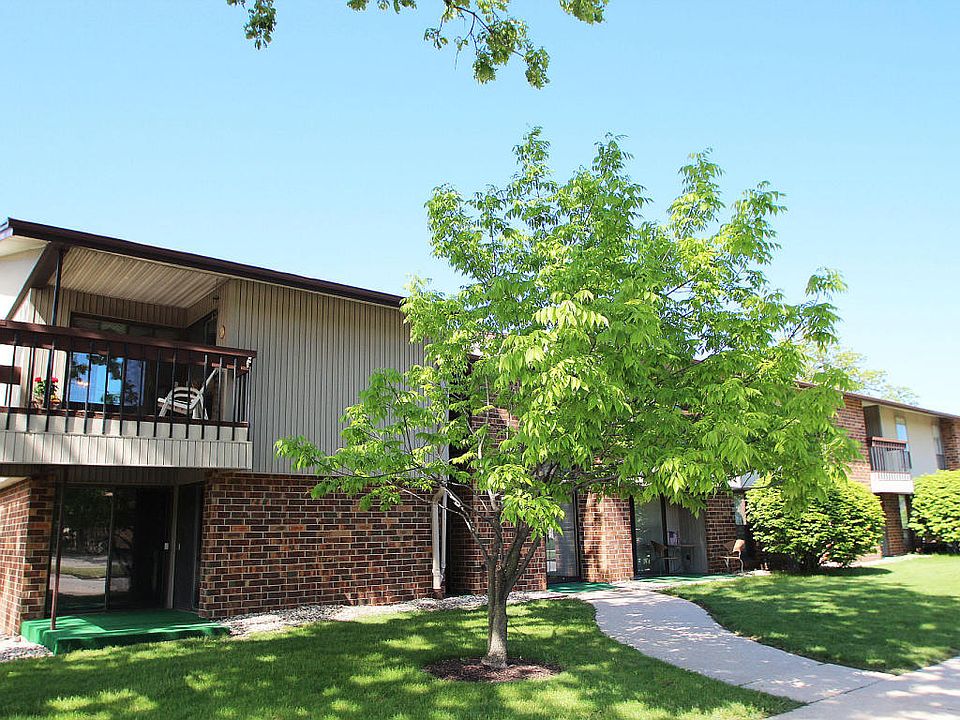 1st image of 8118 W Oklahoma Ave APT 11