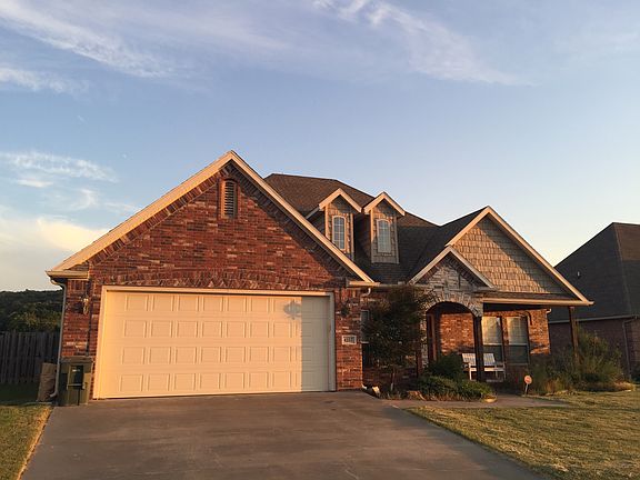 2nd image of 4257 E Oakmont Dr