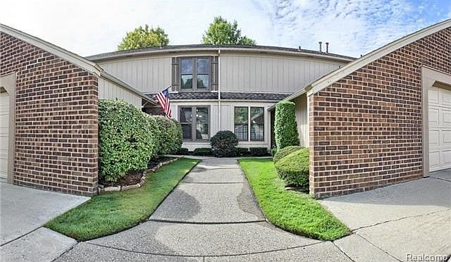 1st image of 31640 Green Meadow Ln