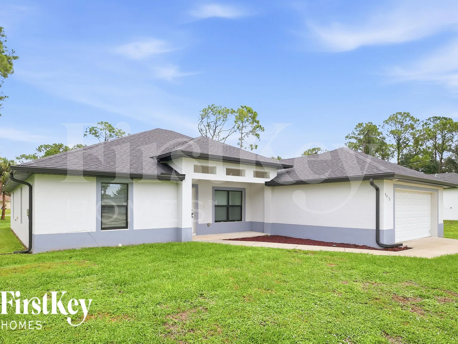 4 bed, 2.0 bath, 2105 sqft, $2,200 — Photo 2