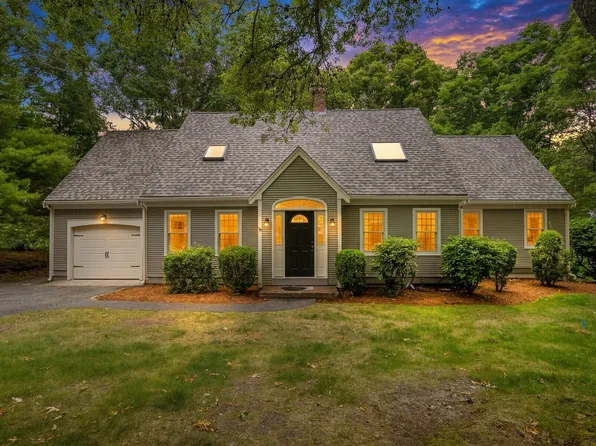 30 Currycomb Circle, West Barnstable, MA 02668