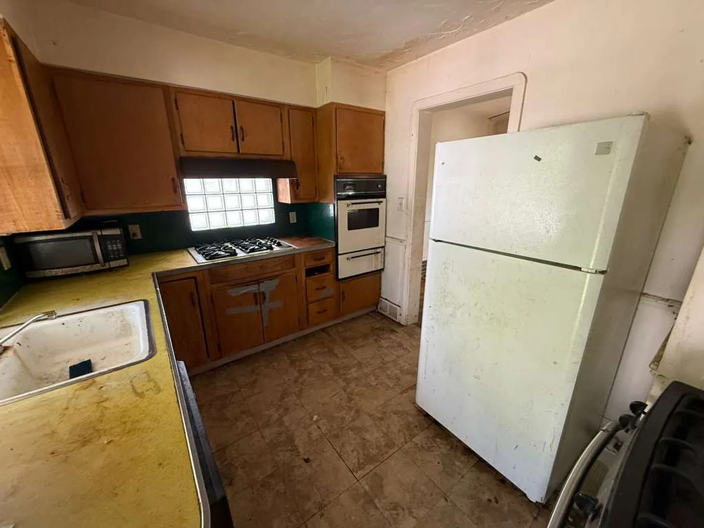 2 Bed 1 Bath Single Family Home! — Photo 4