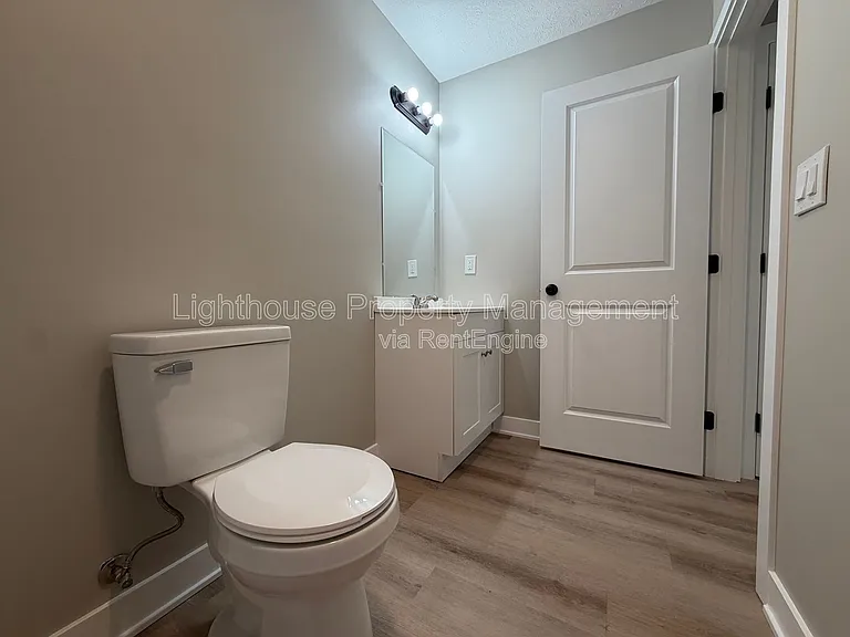 310 Allen Ave #1 — Photo 6