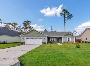 243 Marsh Haven Dr, Sneads Ferry, NC 28460
