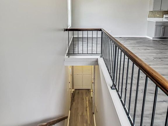 3rd image of 330 Russet Way #330