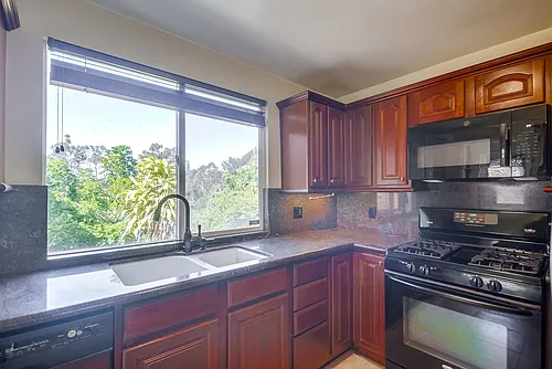 4462 Arch St Photo 1