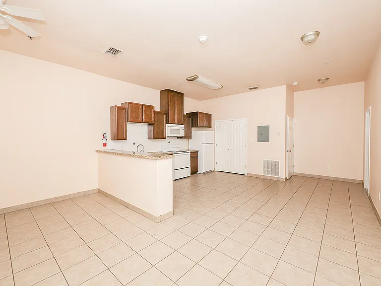 2119 S Ejido Ave — Photo 15