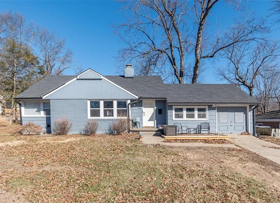 1st image of 660 E Red Rd