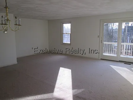 3 bed, $2,725 — Photo 3