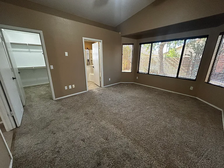 16283 W Statler St — Photo 7