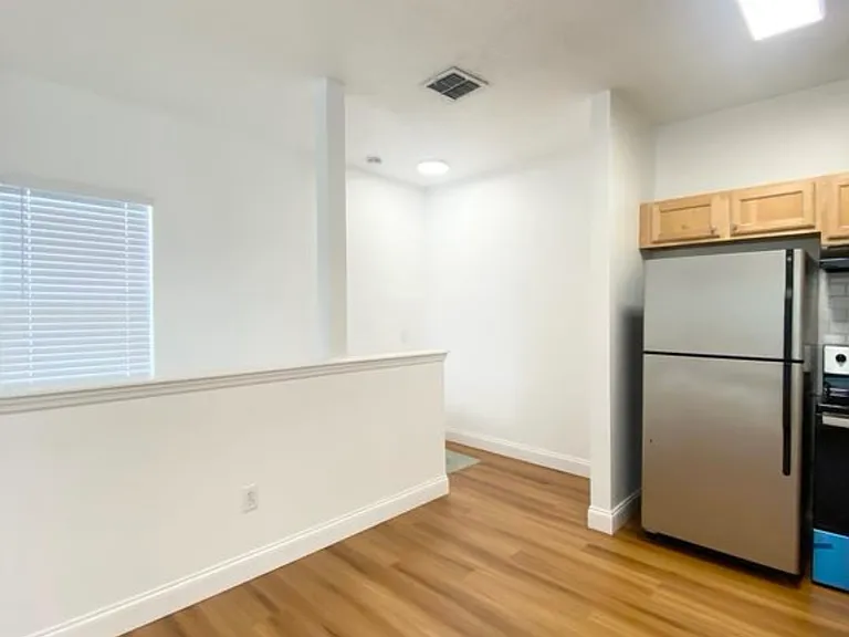812 Deer Woods Rd #812B — Photo 4