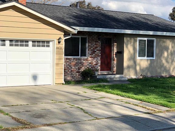 2nd image of 8473 Newry Pl