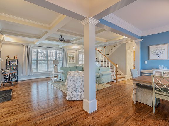 2nd image of 1005 Turner Meadow Dr