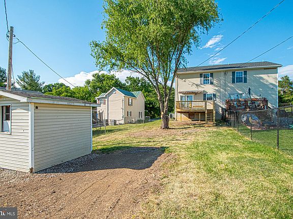 3rd image of 573 Branch St