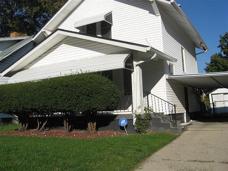 1st image of 524 Cedarhurst Ave