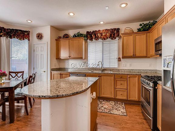 5th image of 8175 Retriever Ave