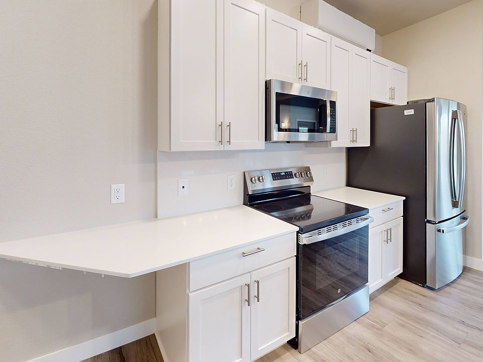 Archway Apartments | 2 Bedroom Corner XL | 2 Bath