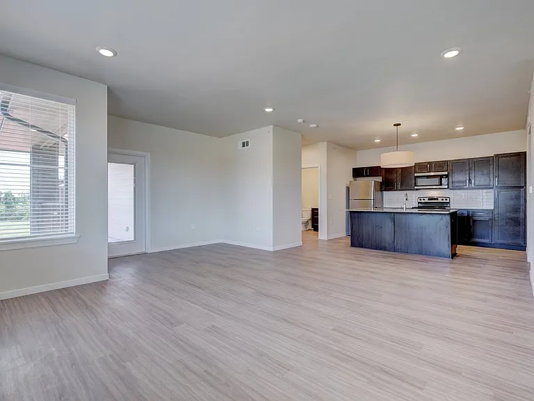 The Encore Apartments — Photo 9