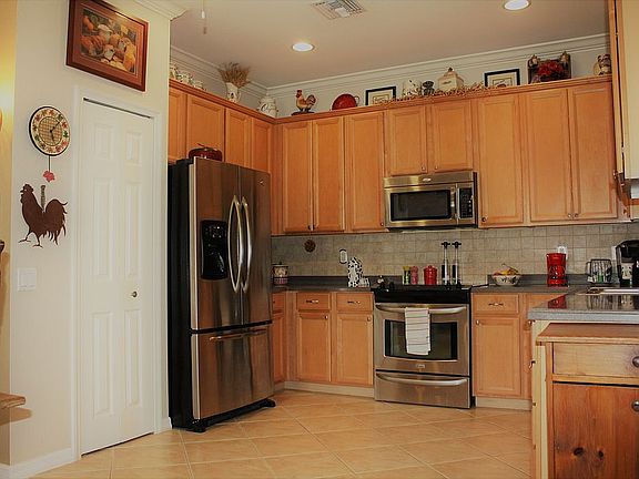 5th image of 9750 Casa Mar Cir