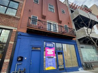 1111 W Randolph St #2, Chicago, IL 60607