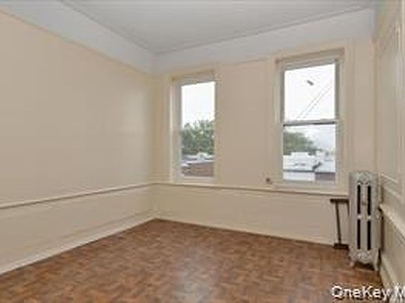 3rd image of 663 Miller Ave