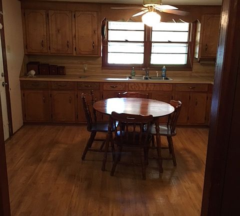 4th image of 2410 Santee Dr