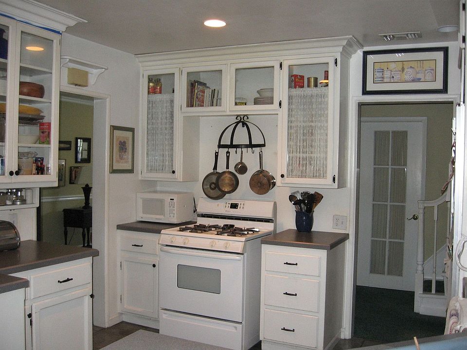 2nd image of 10421 La Serna Dr