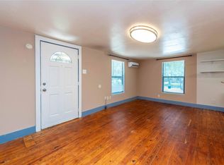 406 Lexington Rd #B, Elgin, TX 78621