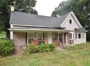 155 Bean Ave, Hudson, NC 28638