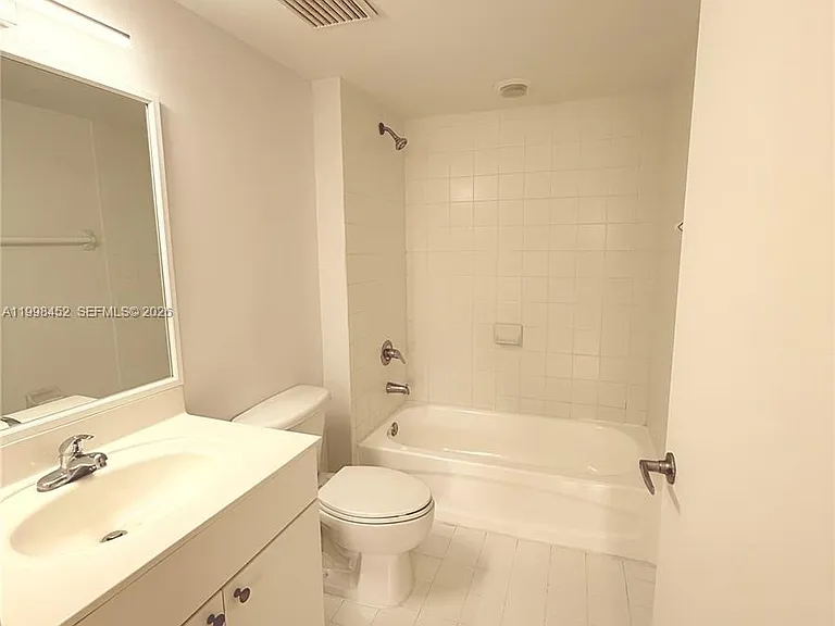 36 NW 6th Ave #504 — Photo 8