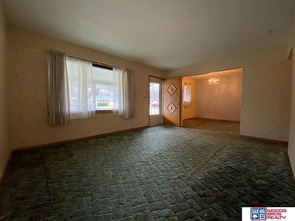4th image of 1206 Sunrise Dr