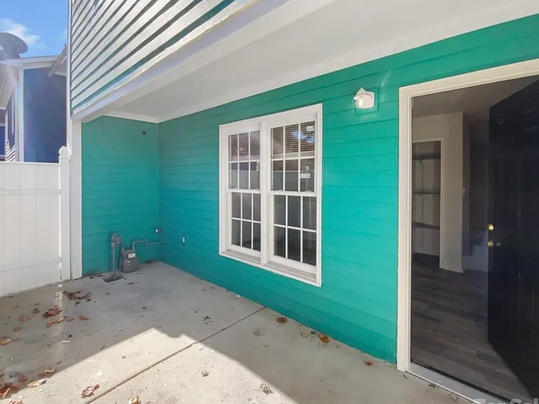 2118 Augusta St — Photo 18