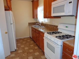 1147 S Citrus Ave, Los Angeles, CA 90019