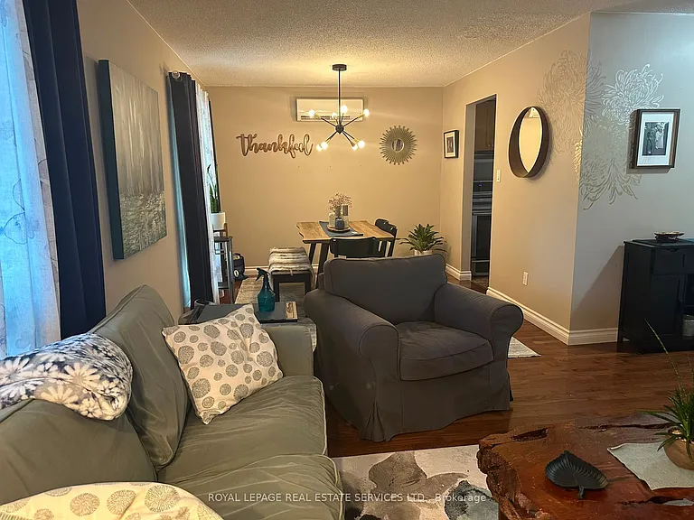 172 Queen St #UPPER — Photo 6